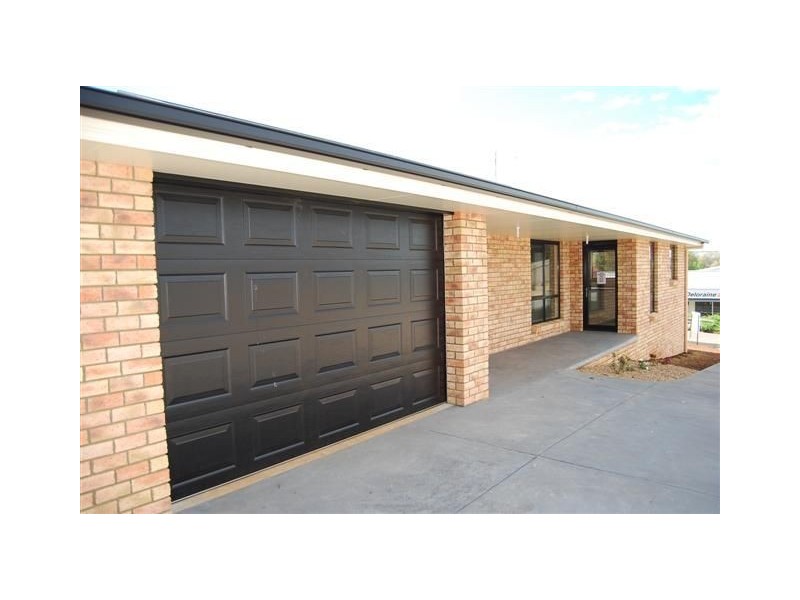 14 West Barrack Street, Deloraine TAS 7304