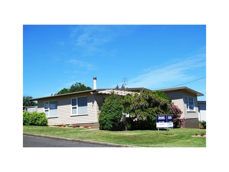 Deloraine TAS 7304
