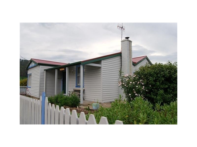 1 Hall Street, Mole Creek TAS 7304