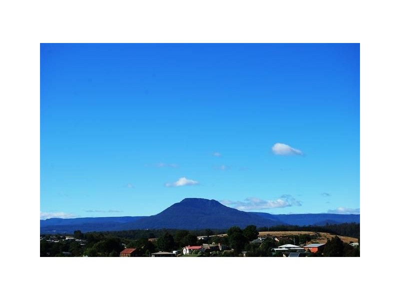 4 Blake Street, Deloraine TAS 7304