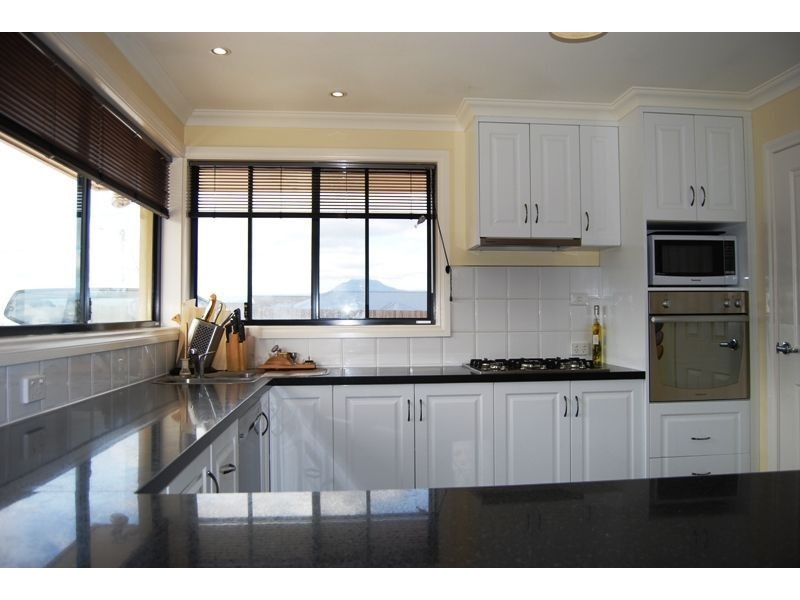 50 Dry Street, Deloraine TAS 7304