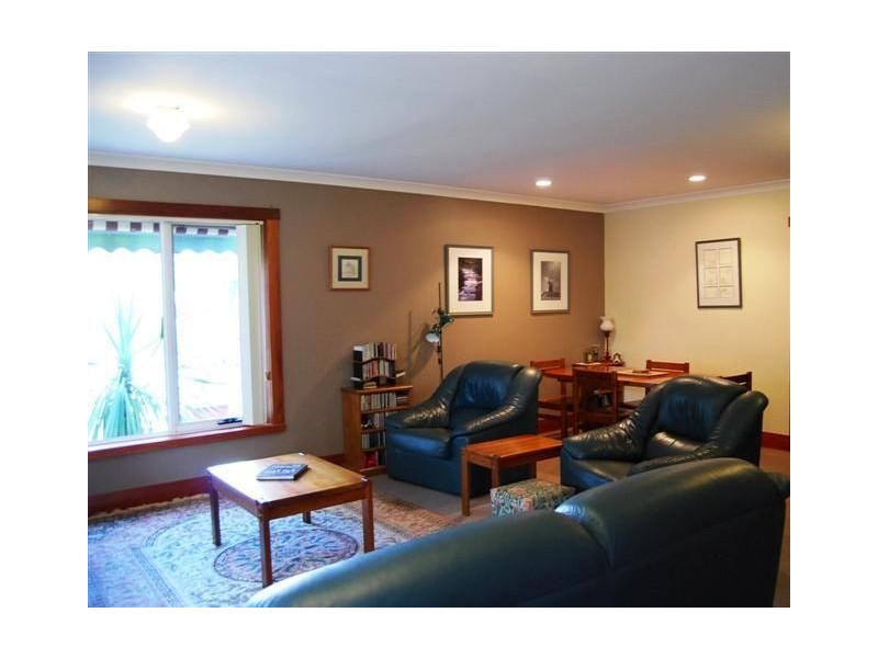 32 West Barrack Street, Deloraine TAS 7304