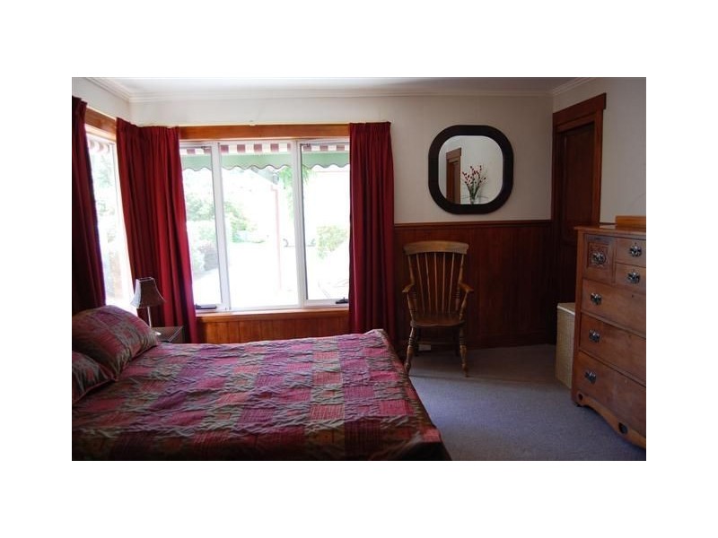 32 West Barrack Street, Deloraine TAS 7304