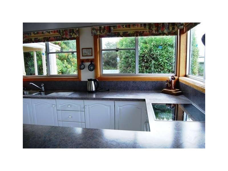 10 Winter Street, Deloraine TAS 7304