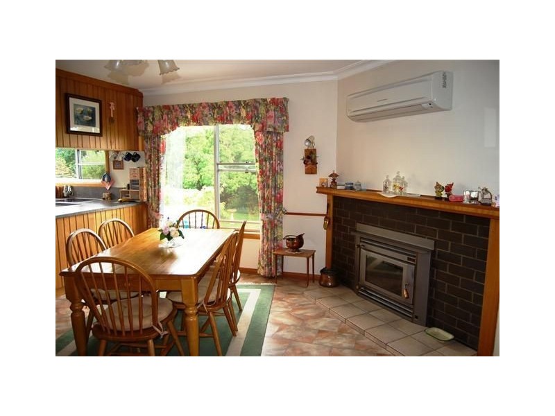 10 Winter Street, Deloraine TAS 7304