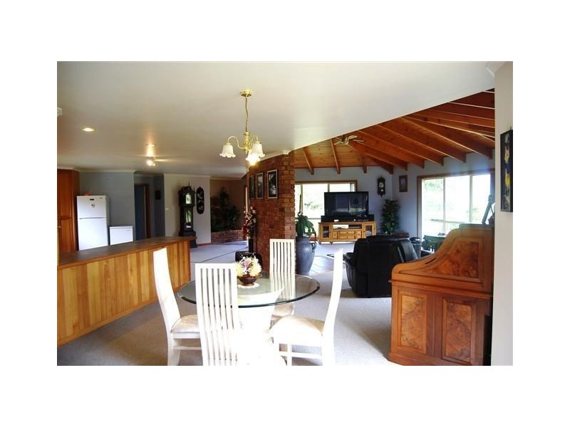 320 River Road, Deloraine TAS 7304