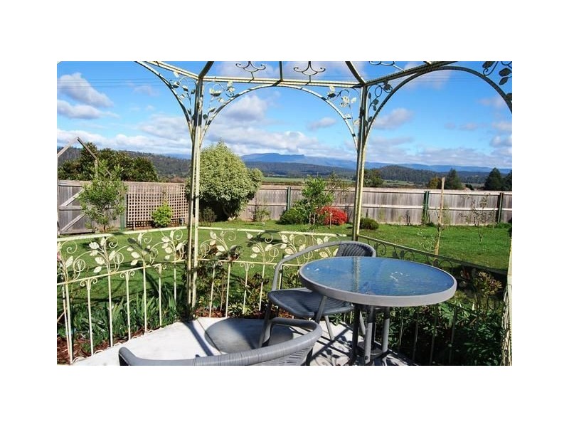 131 Emu Bay Road, Deloraine TAS 7304