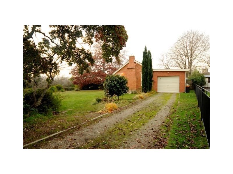 1 Lonsdale Promenade, Westbury TAS 7303