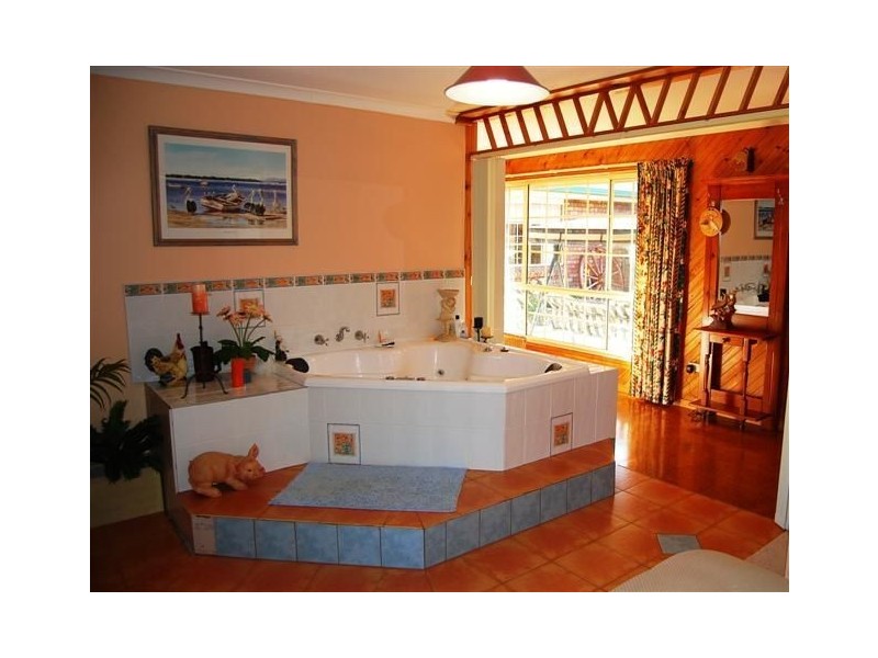 464 The Avenue, Parkham TAS 7304