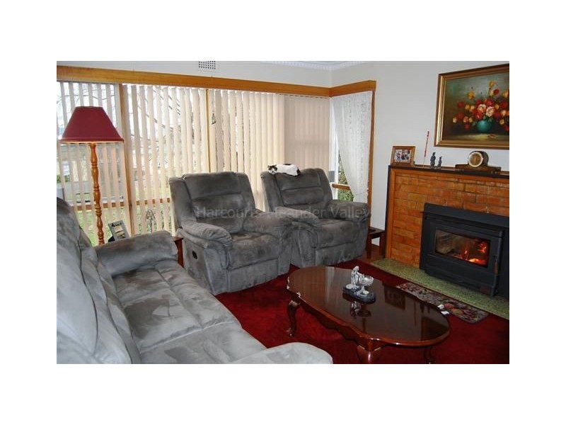 143 Emu Bay Road, Deloraine TAS 7304