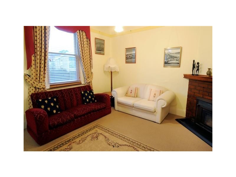 6 Railway Street, Deloraine TAS 7304