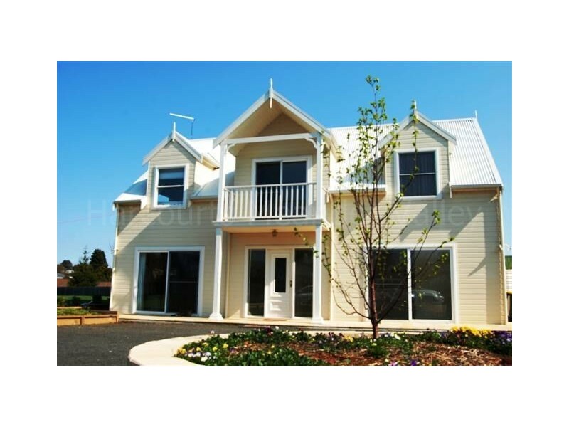 9A East Westbury Place, Deloraine TAS 7304