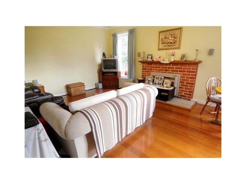 1 Lonsdale Promenade, Westbury TAS 7303