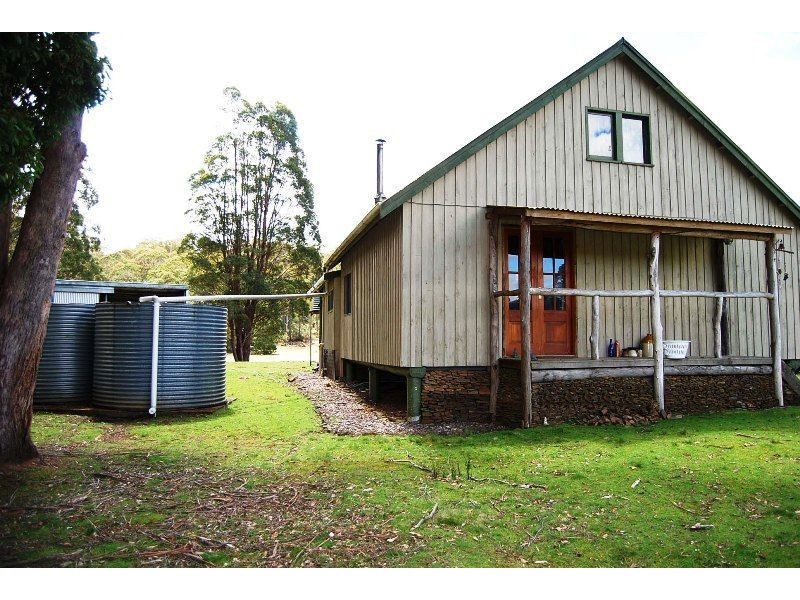 490 Larcombes Road, Reedy Marsh TAS 7304