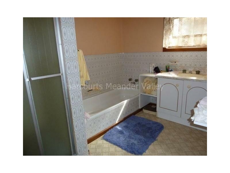 50 Meander Valley Road, Deloraine TAS 7304