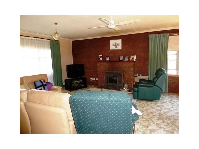 50 Meander Valley Road, Deloraine TAS 7304