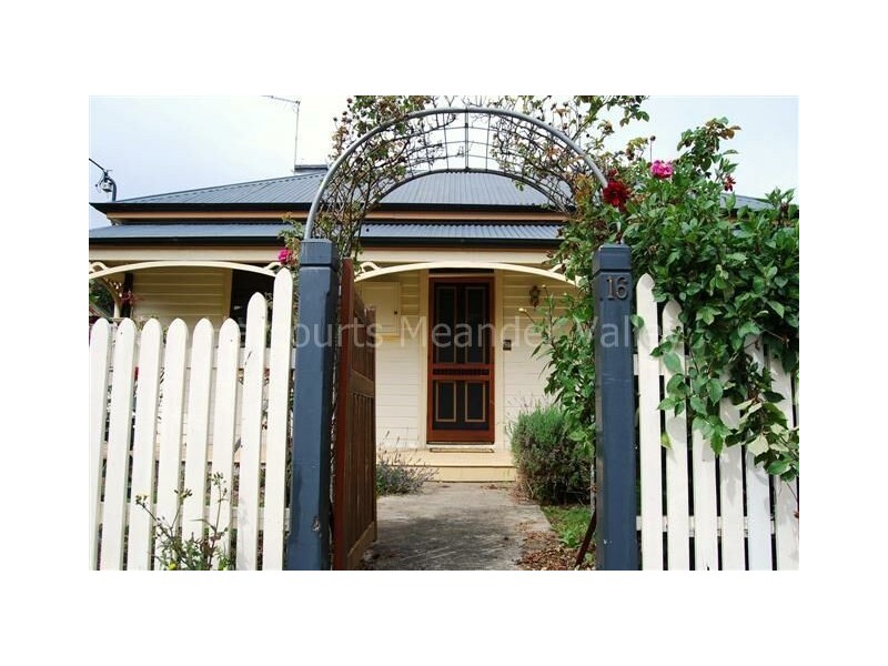 16 Lyall Street, Westbury TAS 7303