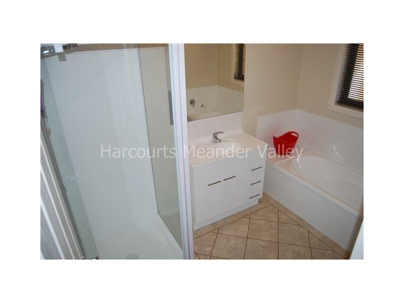 14 West Barrack Street, Deloraine TAS 7304