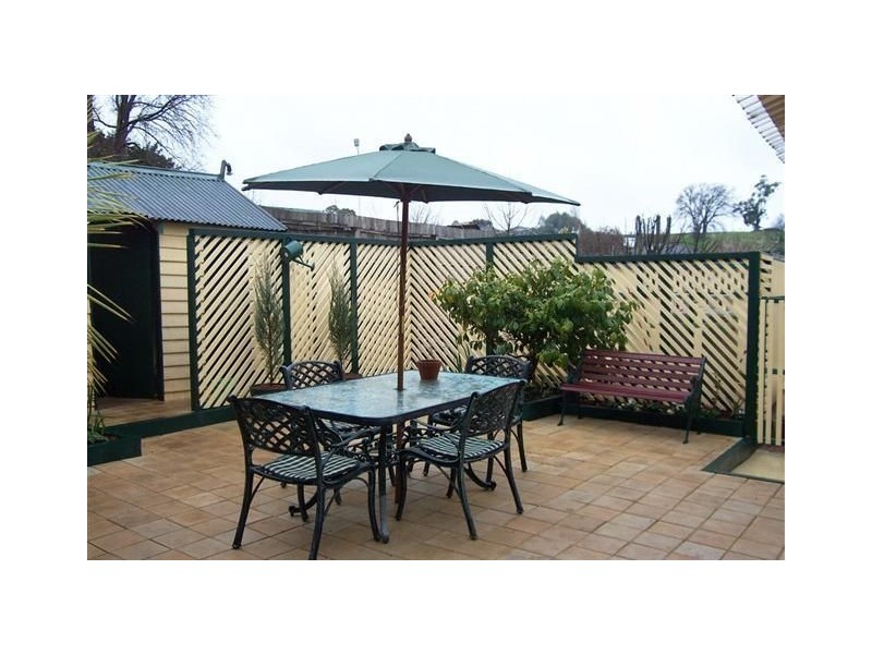 19 West Parade, Deloraine TAS 7304