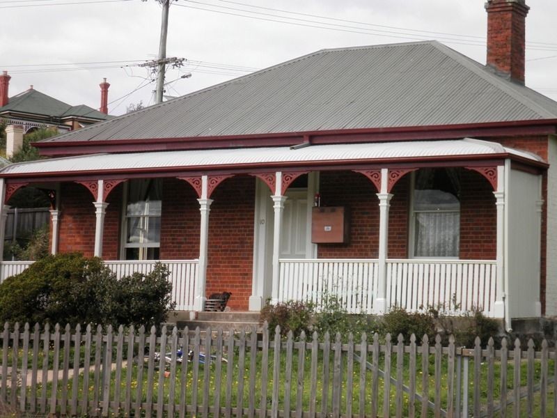 10 East Parade, Deloraine TAS 7304