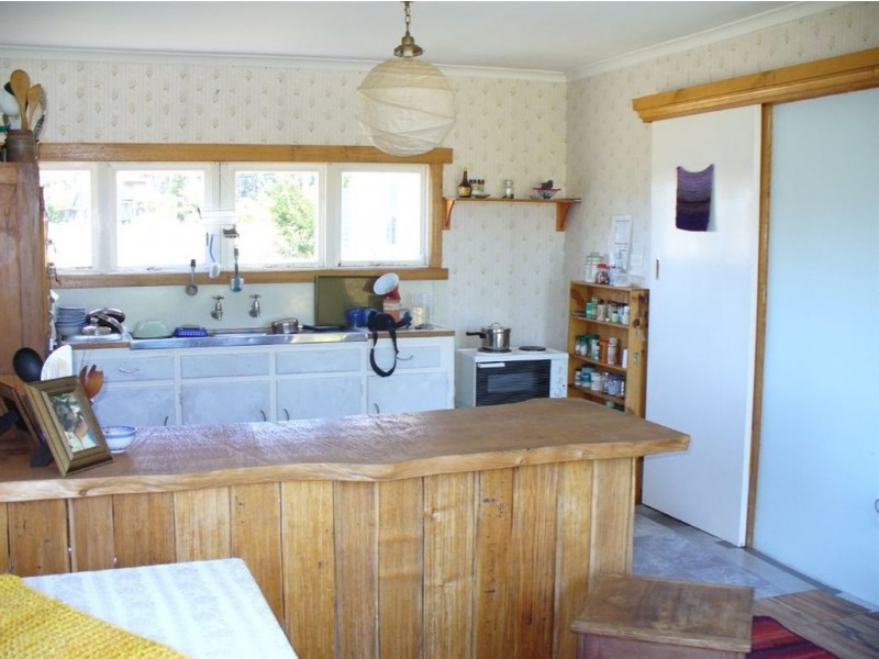2 Eynens Road, Weetah TAS 7304