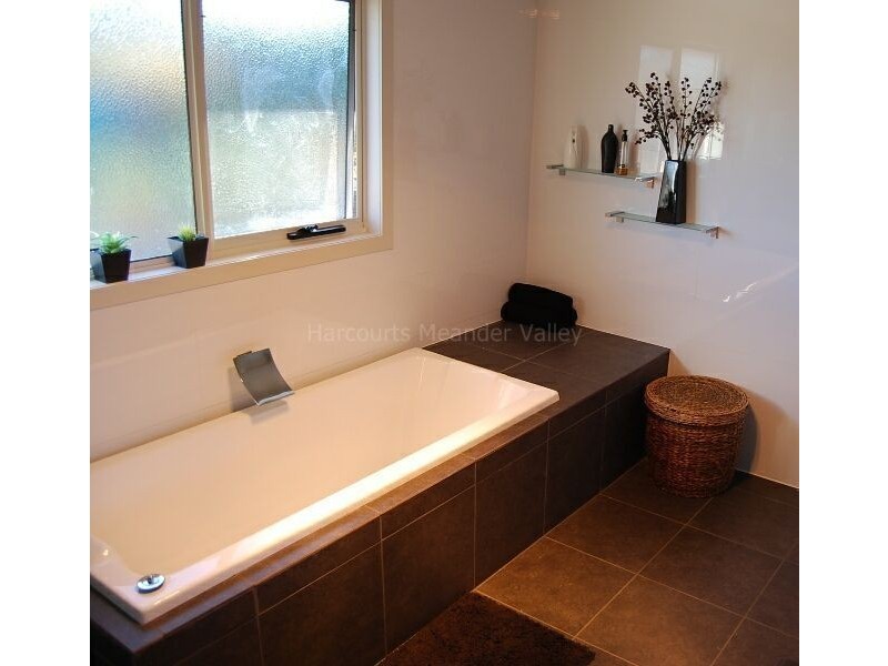 10 Beefeater Street, Deloraine TAS 7304