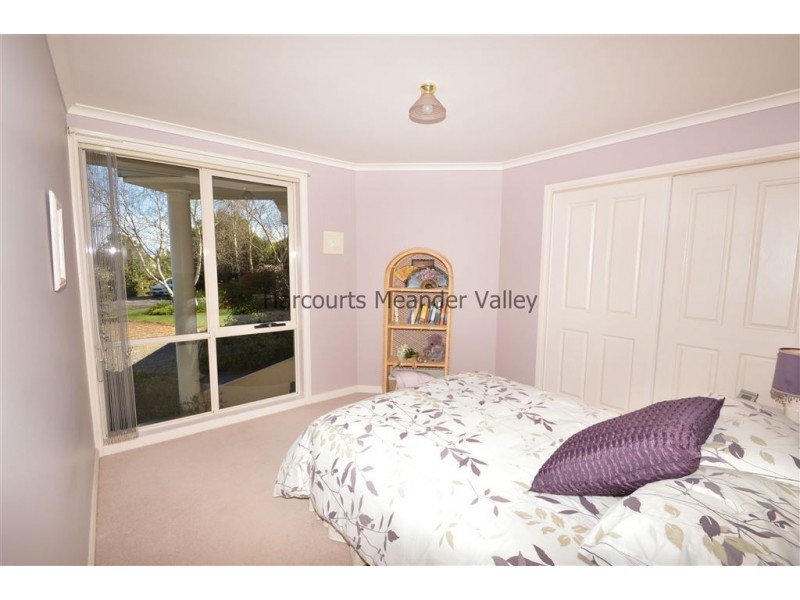 11 Gleadow Street, Deloraine TAS 7304