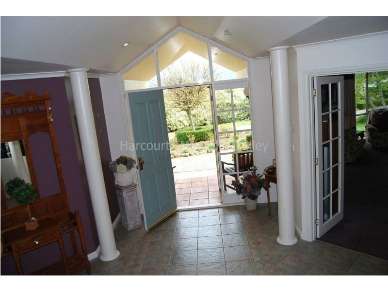 11 Gleadow Street, Deloraine TAS 7304