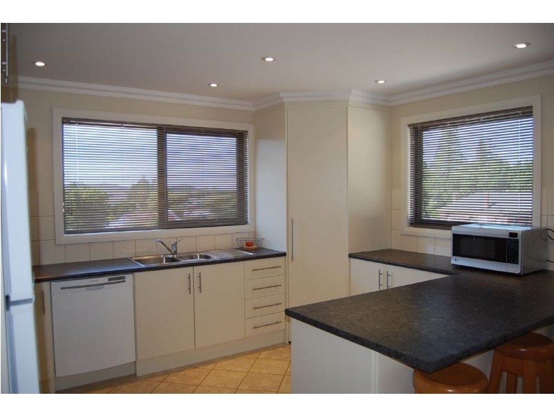 14 West Barrack St, Deloraine TAS 7304