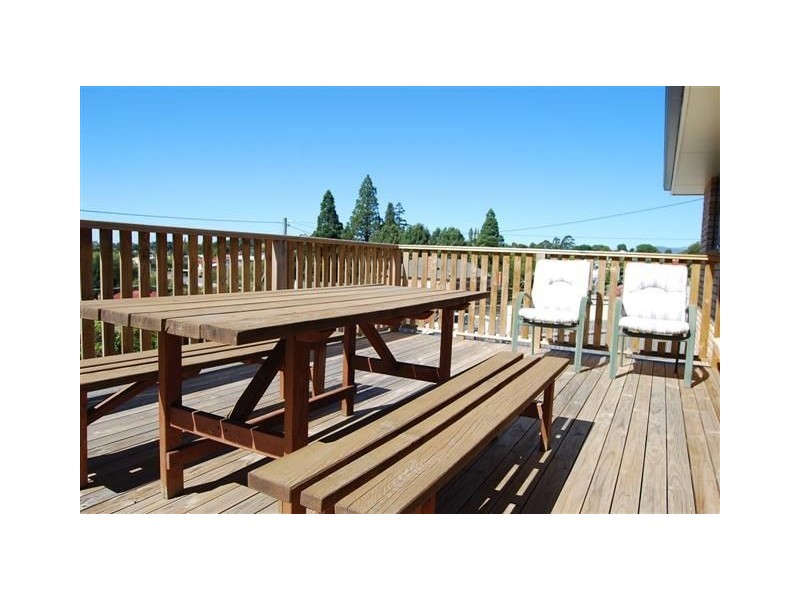 14 West Barrack St, Deloraine TAS 7304