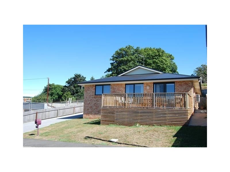 14 West Barrack St, Deloraine TAS 7304