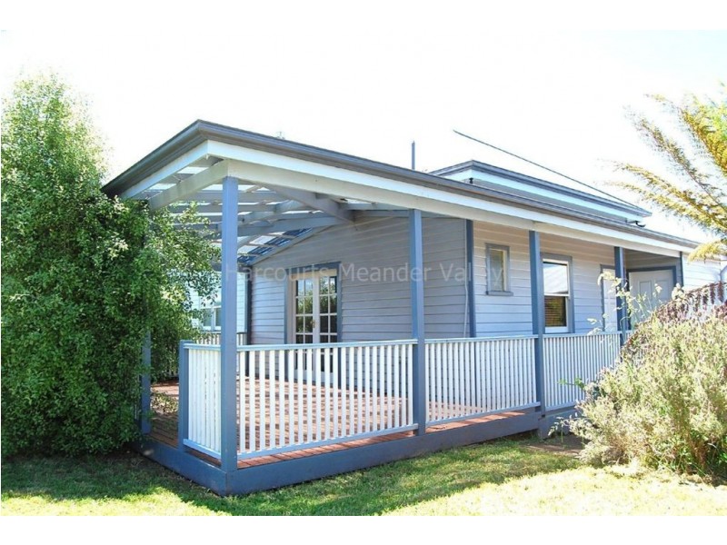 4 BEST Street, Deloraine TAS 7304