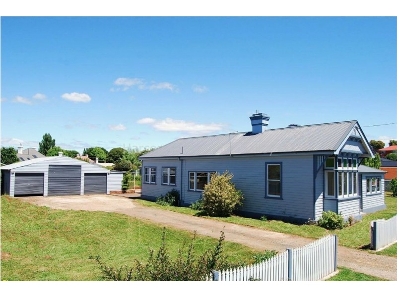 4 BEST Street, Deloraine TAS 7304