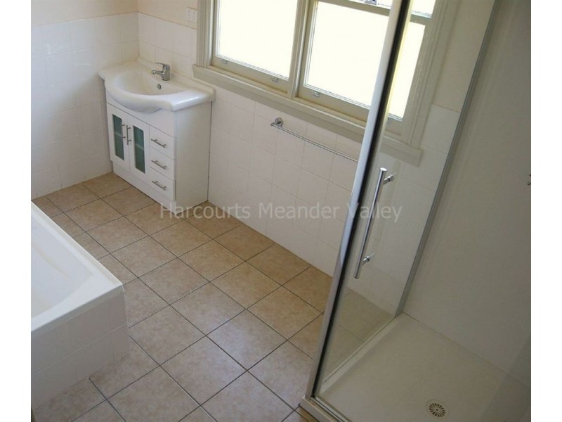 4 BEST Street, Deloraine TAS 7304