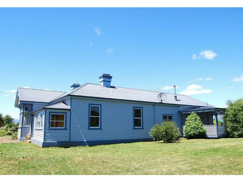 4 BEST Street, Deloraine TAS 7304