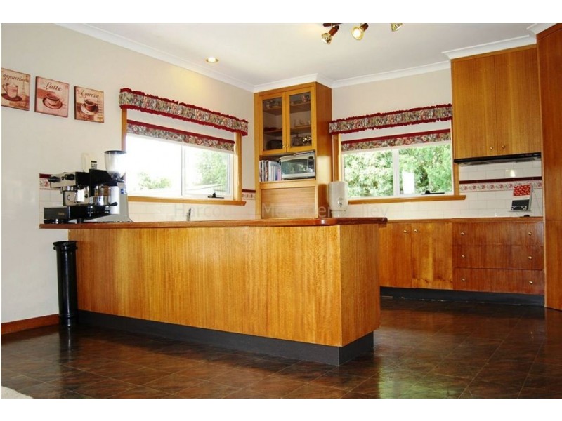 9 High Street, Deloraine TAS 7304