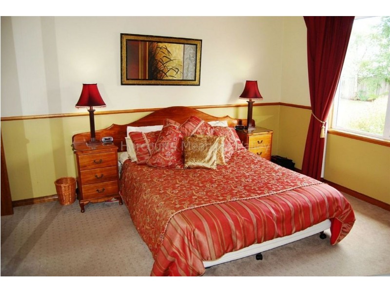 9 High Street, Deloraine TAS 7304