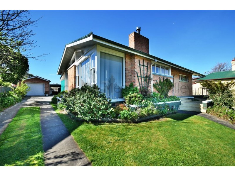 101 Emu Bay Road, Deloraine TAS 7304