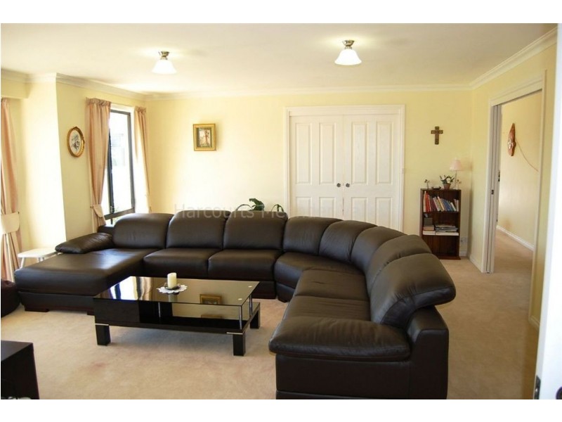 50 Dry Street, Deloraine TAS 7304