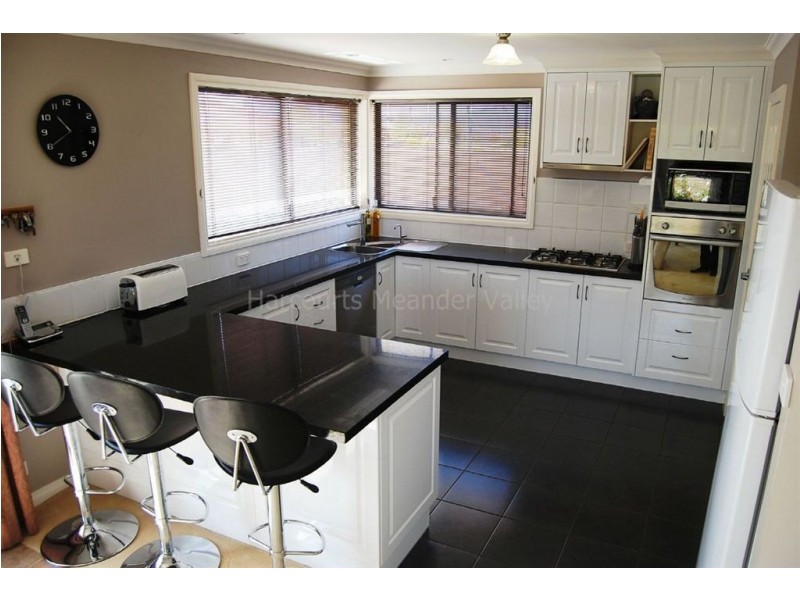 50 Dry Street, Deloraine TAS 7304