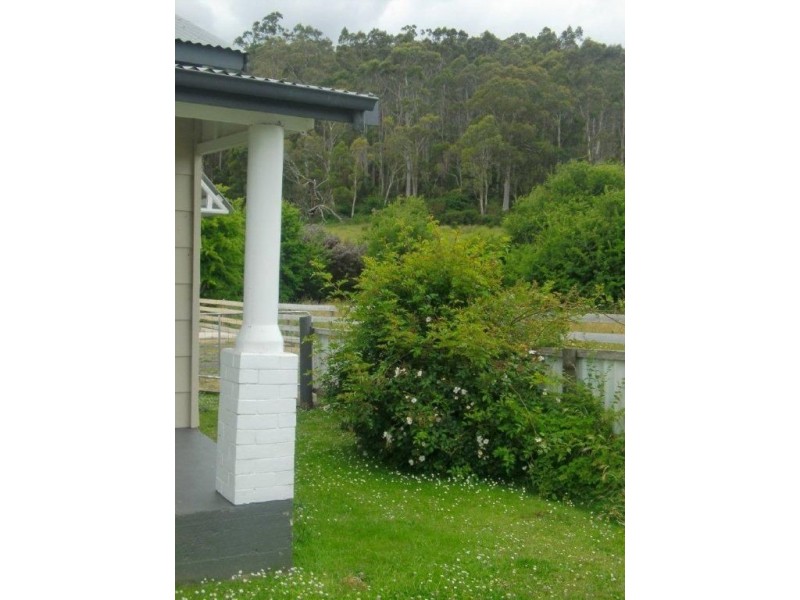 2 Pioneer Drive, Mole Creek TAS 7304