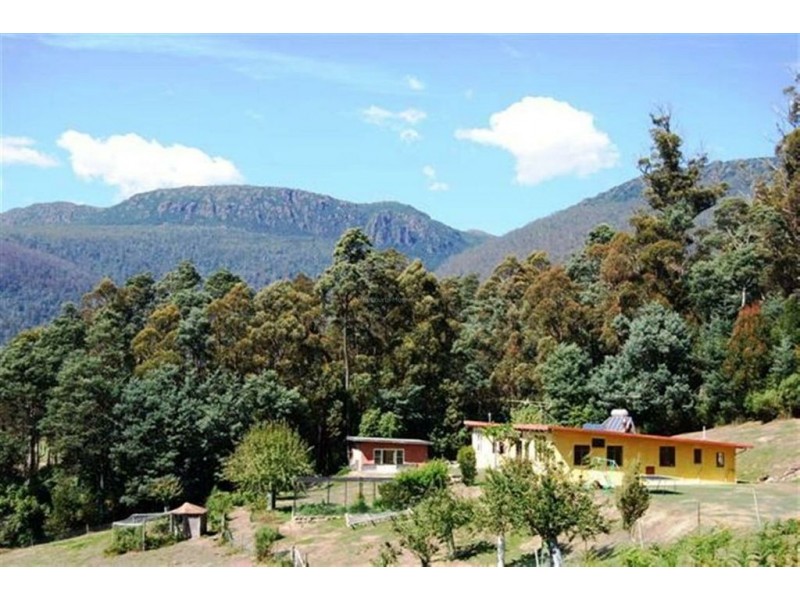 380 Sugarloaf Road, Jackeys Marsh TAS 7304