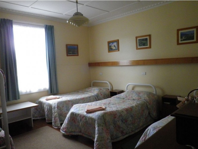 76 Archer ST, Deloraine TAS 7304