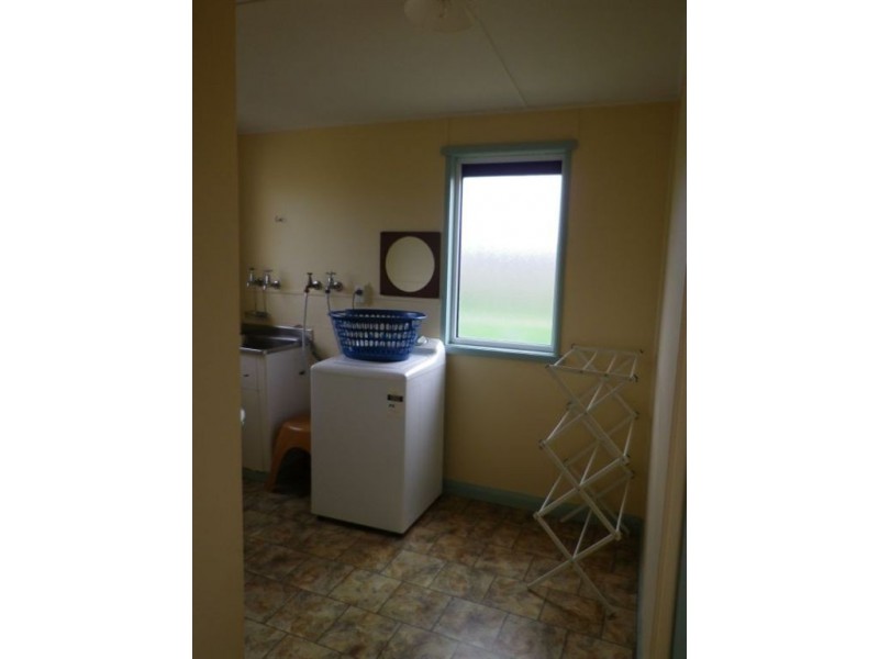 76 Archer ST, Deloraine TAS 7304