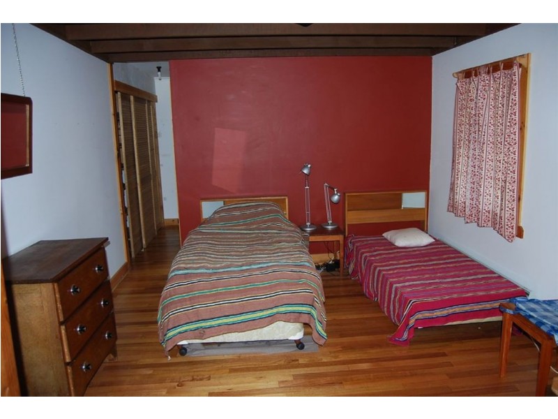 - address on application, Meander TAS 7304