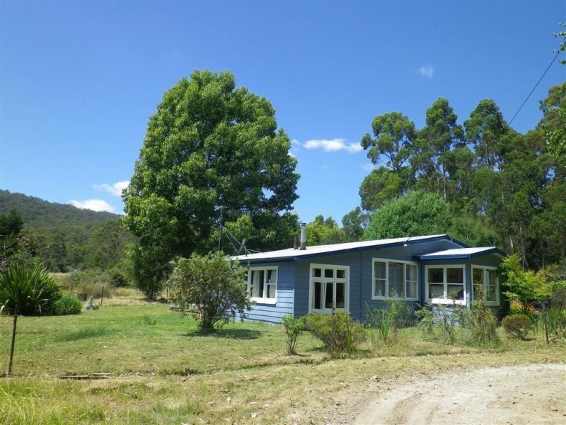 140 Christmas Hill Road, Elizabeth Town TAS 7304