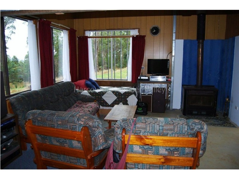 Elizabeth Town TAS 7304