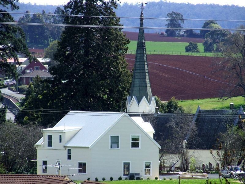 9A East Westbury Place, Deloraine TAS 7304