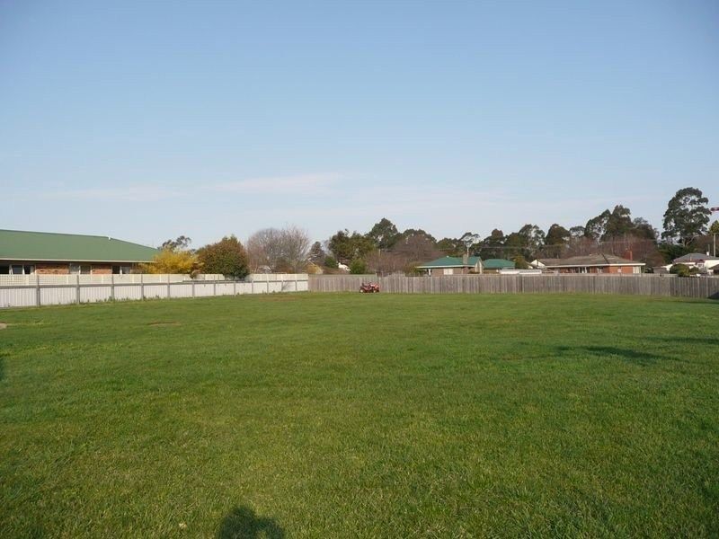 9A East Westbury Place, Deloraine TAS 7304