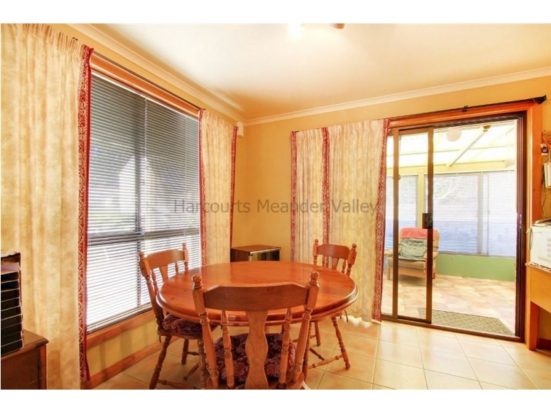 1 Pumicestone Road, Deloraine TAS 7304